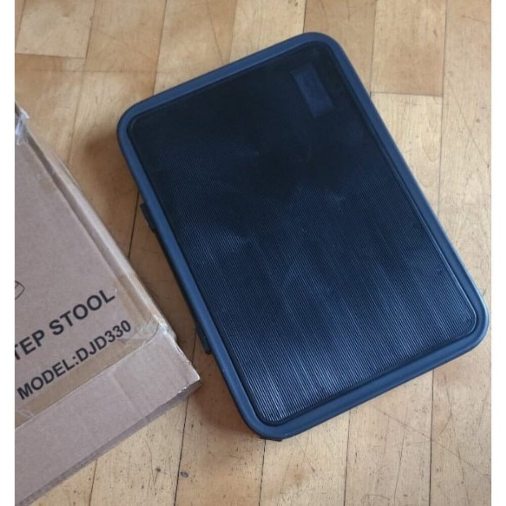 Foldable Step Stool, One Step Stool with a Non-Slip Platform, Metal 330lbs